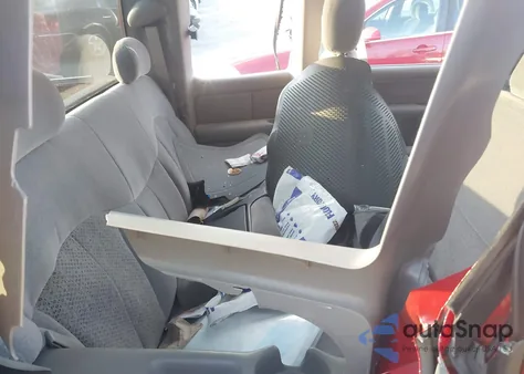 2000 Chevrolet Silverado 1500 Ls from USA, damaged, VIN 2GCEC19W1Y1230513